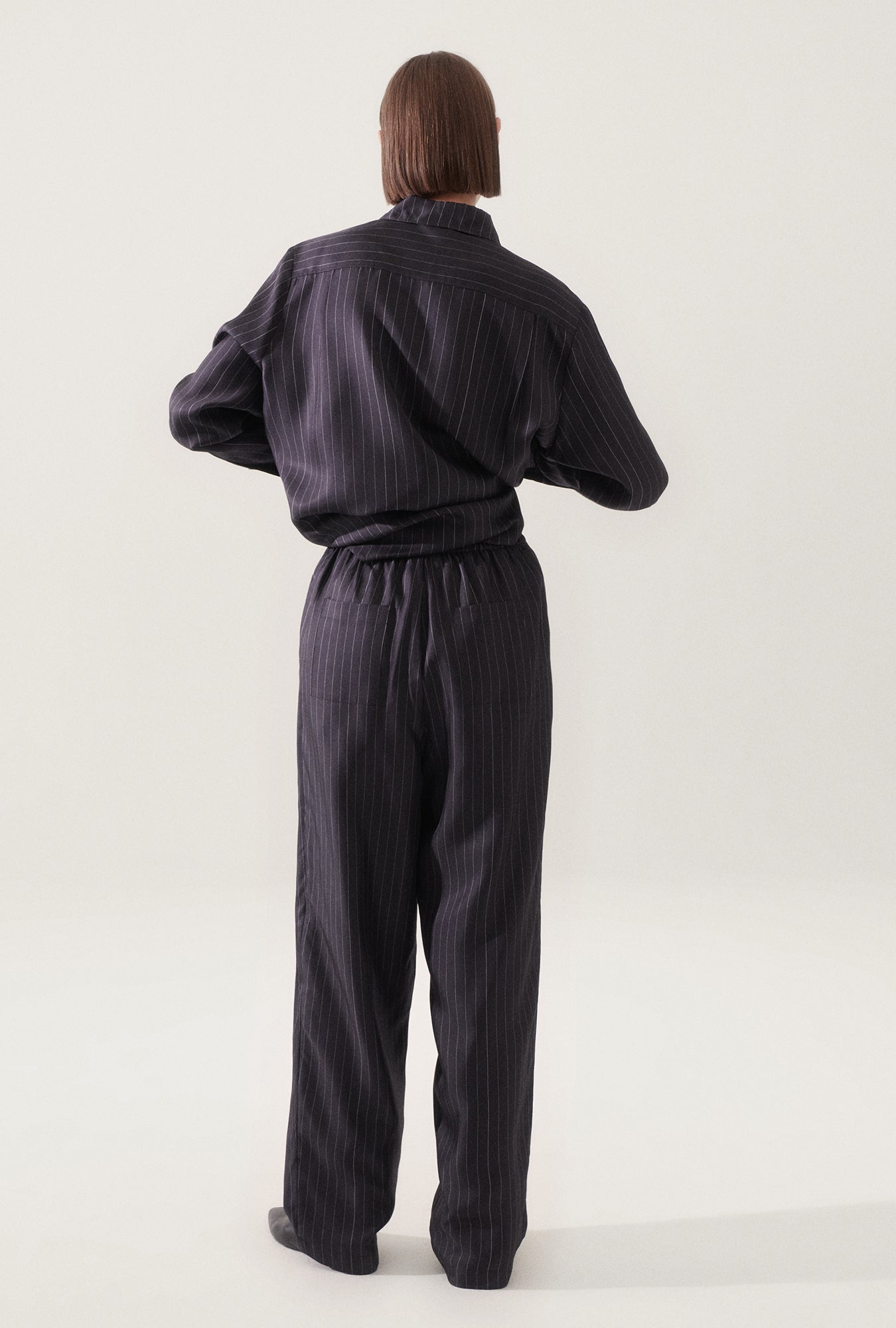 TWILL SLOUCH PANTS PINSTRIPE BLACK / WHITE