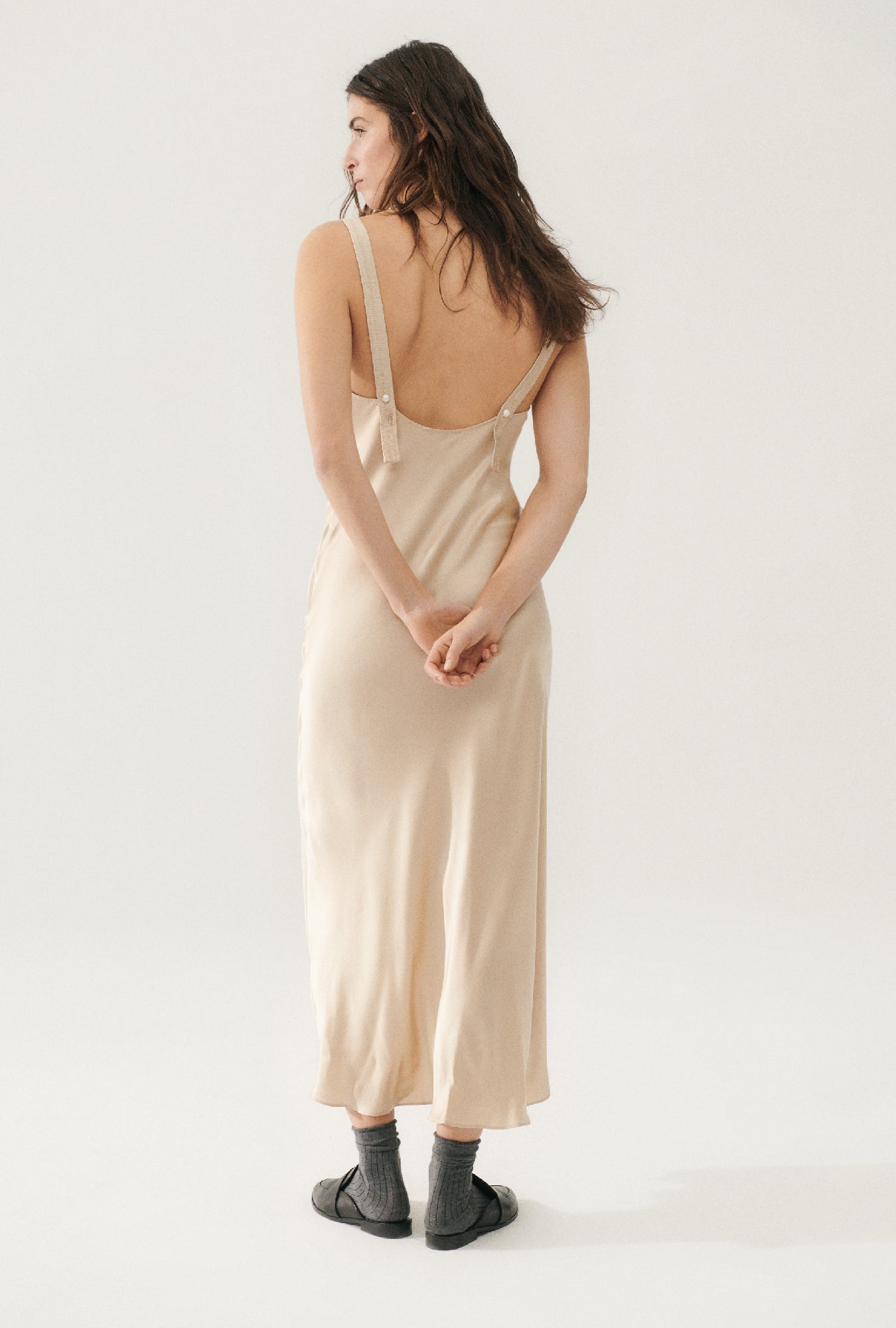 DECO RUCHED DRESS HAZELNUT