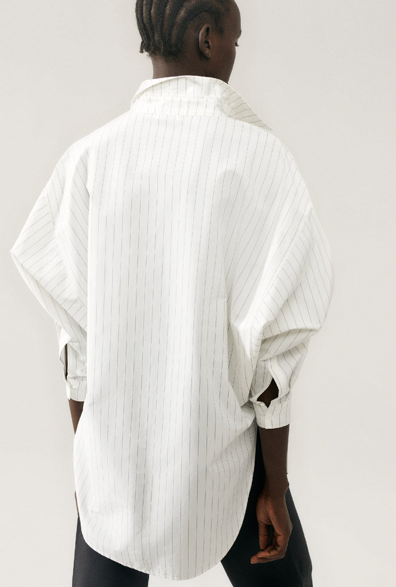 COTTON SILK ROUND SHIRT WHITE PINSTRIPE